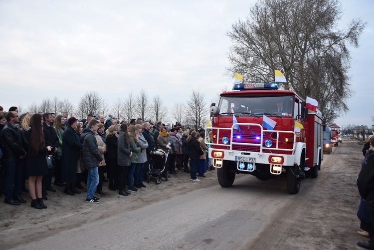 Powitanie ikony MB Częstochowskiej w Giżycach