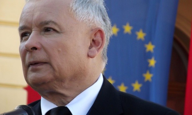 Kaczyński: Oszustwem jest sugerowanie, że chcemy wyprowadzać Polskę z UE