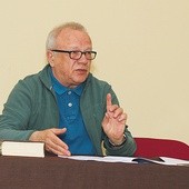 Ks. Andrzej Szewciw.