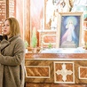 ◄	Anna Golędzinowska  na spotkaniu w kościele Bożego Ciała w Bytomiu- -Miechowicach.