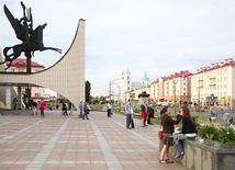 Białoruś: w czwartek ponad 50 wyroków skazujących