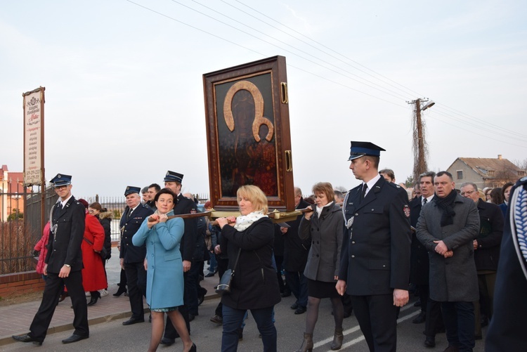 Powitanie ikony MB Częstochowskiej w Brochowie