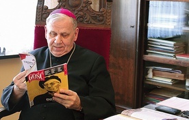 ▲	Bp Jan Kopiec – pierwszy szef opolskiego GN, później pomocniczy biskup opolski, dziś biskup gliwicki. 