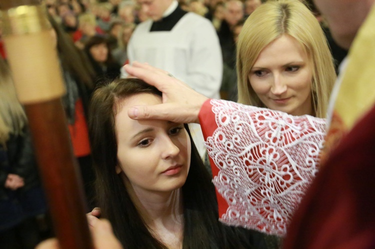 Bierzmowanie w par. pw. Miłosierdzia Bożego w Brzesku