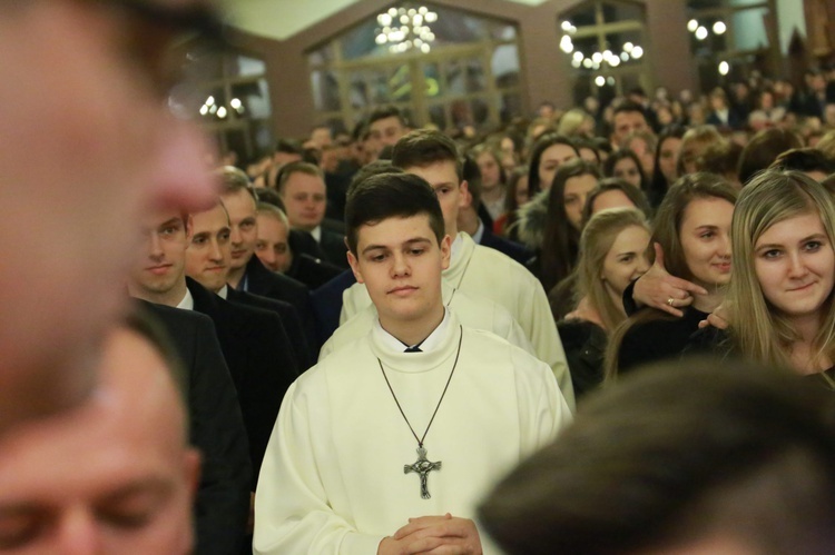 Bierzmowanie w par. pw. Miłosierdzia Bożego w Brzesku