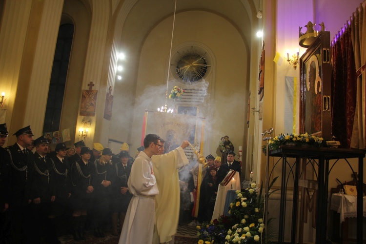 Powitanie ikony MB Częstochowskiej w Młodzieszynie