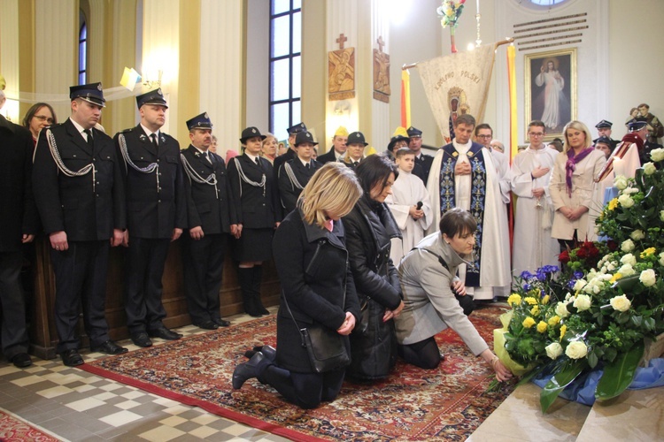 Powitanie ikony MB Częstochowskiej w Młodzieszynie