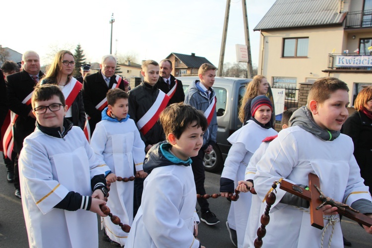 Powitanie ikony MB Częstochowskiej w Młodzieszynie