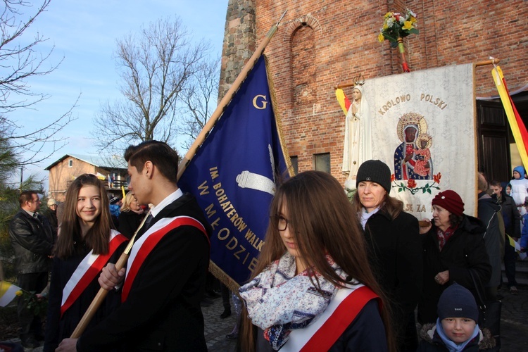 Powitanie ikony MB Częstochowskiej w Młodzieszynie