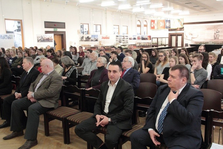 "Krym - trzy lata okupacji"