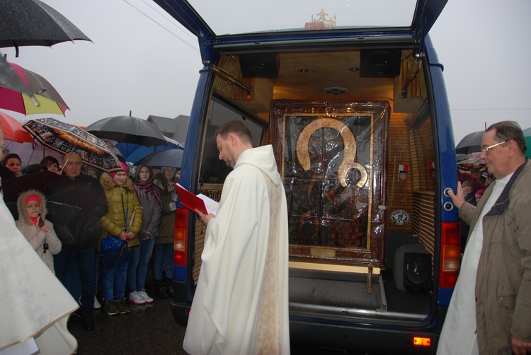 Powitanie ikony MB Częstochowskiej w Kątach