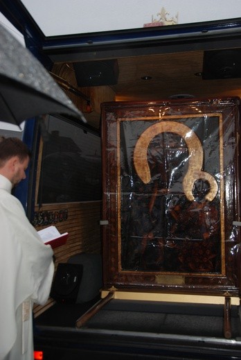 Powitanie ikony MB Częstochowskiej w Kątach