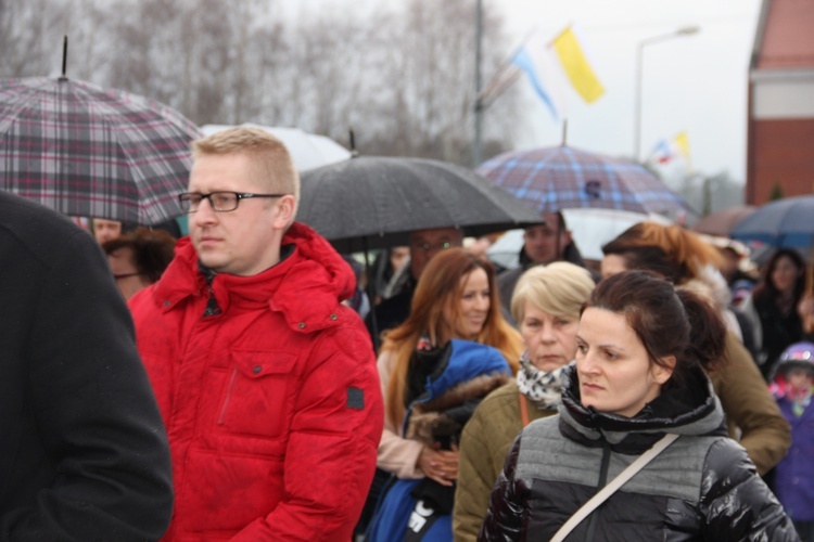 Powitanie ikony MB Częstochowskiej w parafii św. Brata Alberta w Sochaczewie