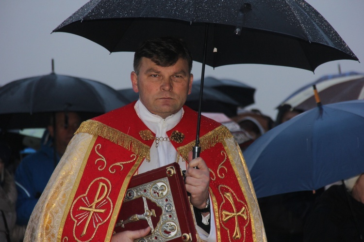 Powitanie ikony MB Częstochowskiej w parafii św. Brata Alberta w Sochaczewie