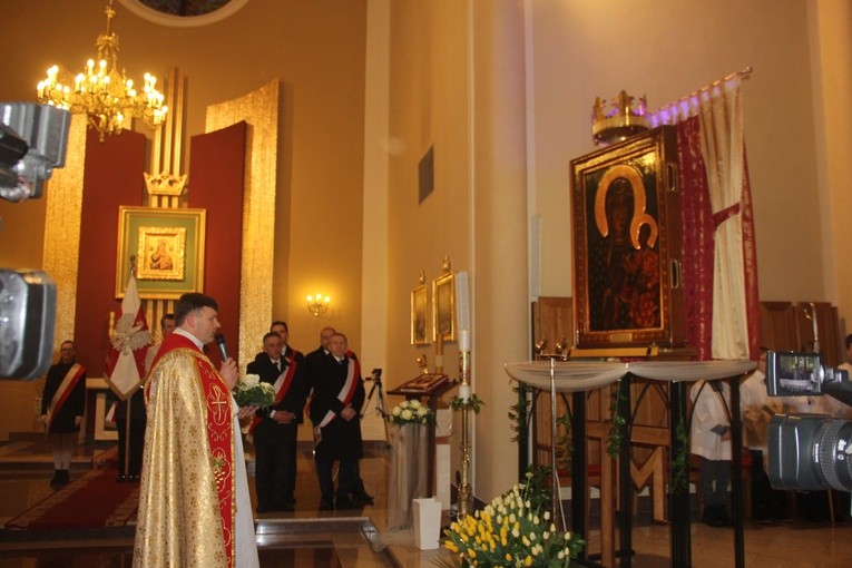 Powitanie ikony MB Częstochowskiej w parafii św. Brata Alberta w Sochaczewie