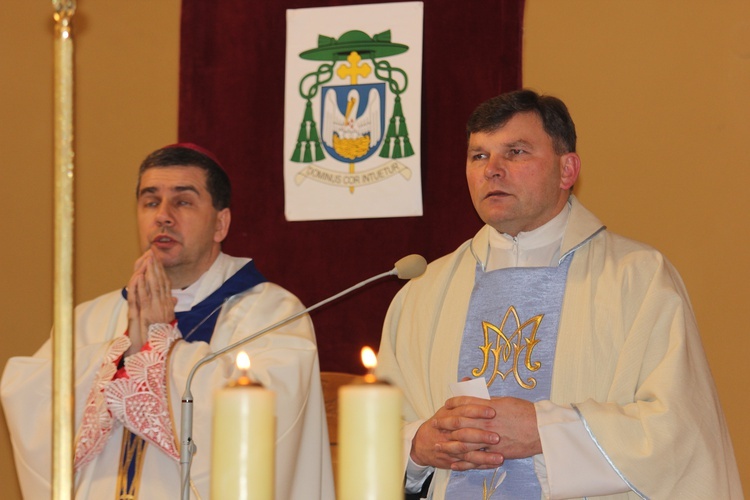 Powitanie ikony MB Częstochowskiej w parafii św. Brata Alberta w Sochaczewie