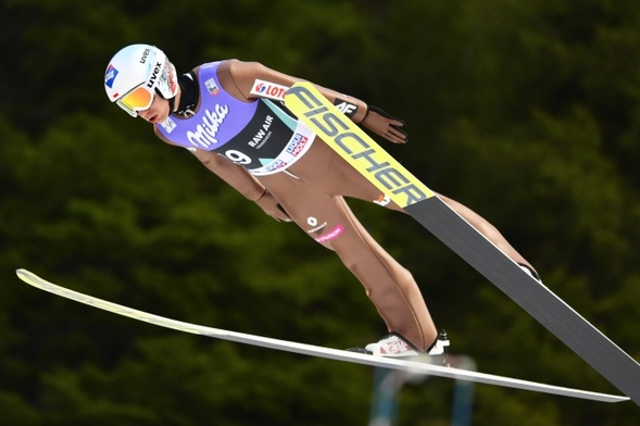 PŚ w skokach - czterech Polaków na mamucie w Vikersund