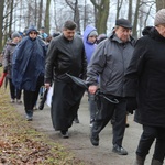 Droga Krzyżowa w intencji trzeźwości w byłym KL Birkenau 2017