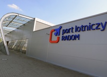 Od początku Port Lotniczy w Radomiu nie ma łatwo i szkoda, że nie ma też dobrej prasy