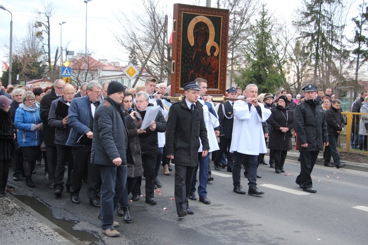 Powitanie ikony MB Częstochowskiej w parafii św. Józefa Robotnika w Sochaczewie