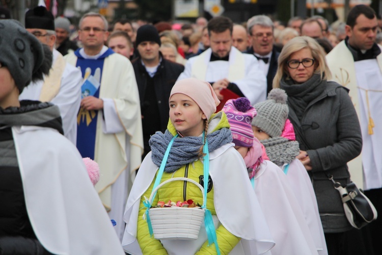 Powitanie ikony MB Częstochowskiej w parafii św. Józefa Robotnika w Sochaczewie