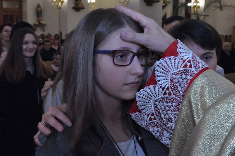 Bierzmowanie w Łososinie Dolnej