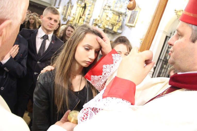 Bierzmowanie w Zakliczynie cz. 1