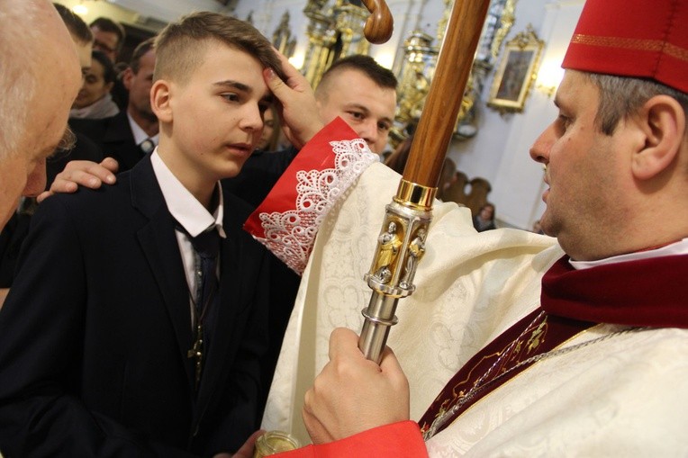 Bierzmowanie w Zakliczynie cz. 1