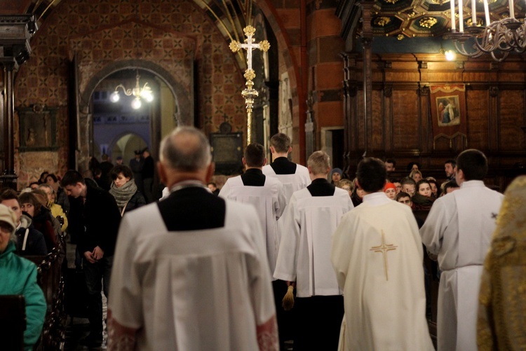 Abp Marek Jędraszewski w bazylice Mariackiej w dniu św. Józefa, patrona Krakowa