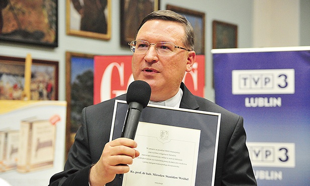 ▲	Podczas uroczystości ks. prof. Mirosław S. Wróbel został odznaczony medalem prezydenta Lublina.