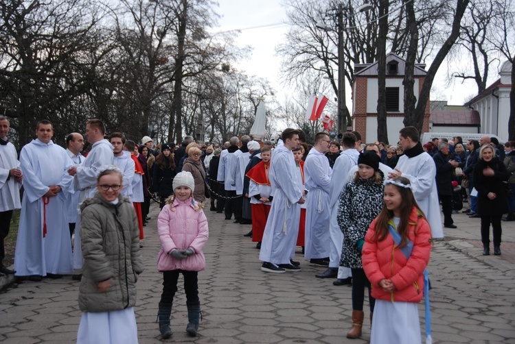 Powitanie ikony MB Częstochowskiej w parafii pw. Narodzenia NMP w Sochaczewie