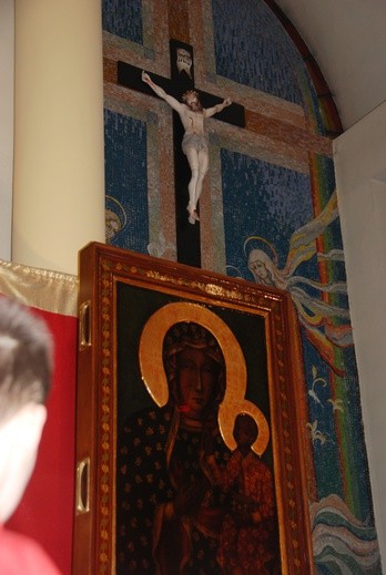Powitanie ikony MB Częstochowskiej w parafii pw. Narodzenia NMP w Sochaczewie