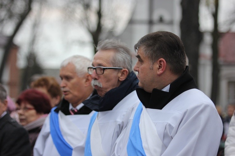 Powitanie ikony MB Częstochowskiej w parafii pw. Narodzenia NMP w Sochaczewie