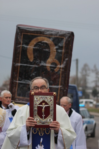 Powitanie ikony MB Częstochowskiej w parafii pw. Narodzenia NMP w Sochaczewie