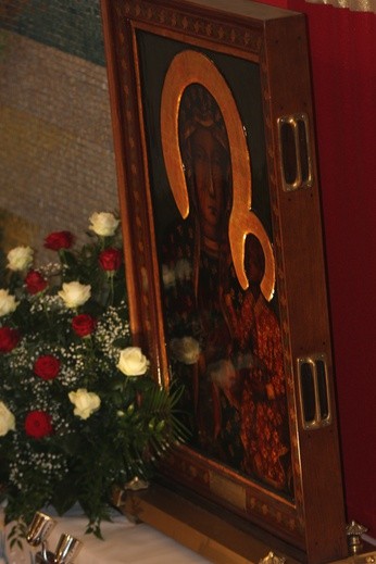 Powitanie ikony MB Częstochowskiej w parafii pw. Narodzenia NMP w Sochaczewie