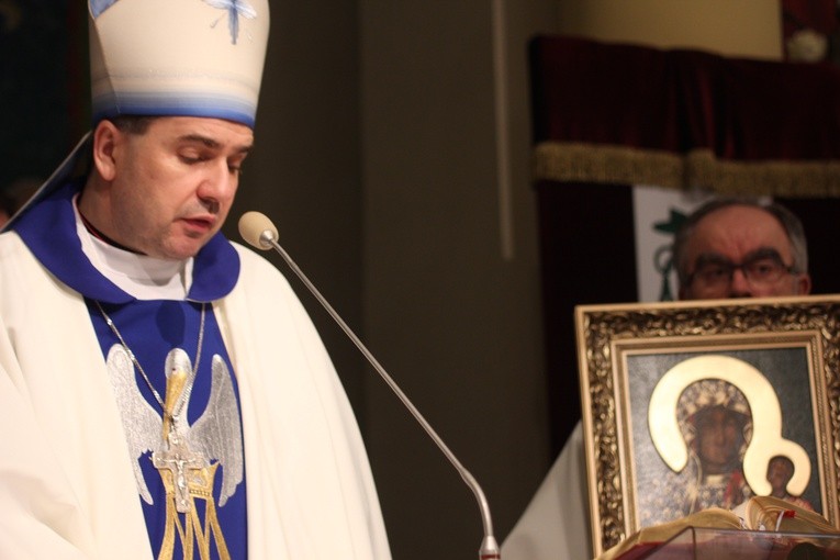 Powitanie ikony MB Częstochowskiej w parafii pw. Narodzenia NMP w Sochaczewie