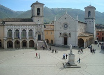 Włochy: odbudowa bazyliki św. Benedykta w Nursji ruszy do 2021 roku 