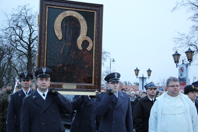 Powitanie ikony MB Częstochowskiej w parafii pw. św. Wawrzyńca w Sochaczewie