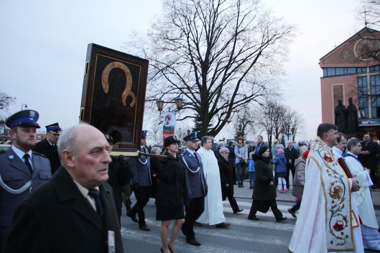 Powitanie ikony MB Częstochowskiej w parafii pw. św. Wawrzyńca w Sochaczewie