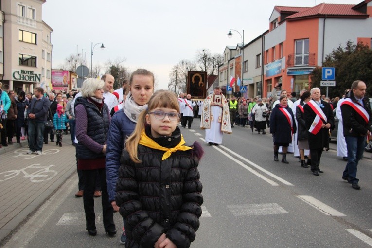 Powitanie ikony MB Częstochowskiej w parafii pw. św. Wawrzyńca w Sochaczewie