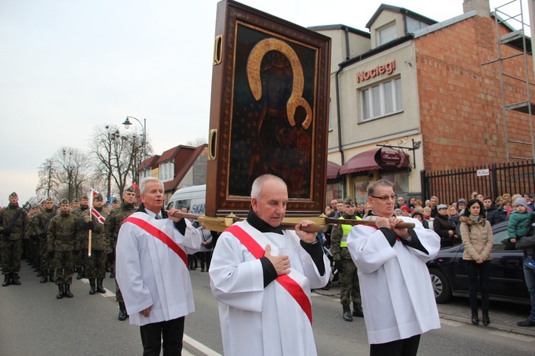 Powitanie ikony MB Częstochowskiej w parafii pw. św. Wawrzyńca w Sochaczewie