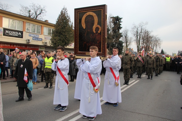 Powitanie ikony MB Częstochowskiej w parafii pw. św. Wawrzyńca w Sochaczewie