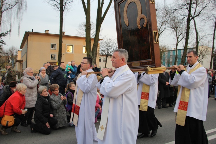 Powitanie ikony MB Częstochowskiej w parafii pw. św. Wawrzyńca w Sochaczewie