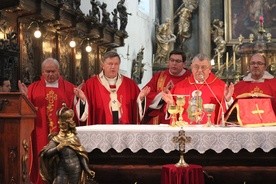 Prymas Czech podarował Wrocławiowi relikwie św. Wacława