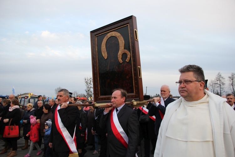 Powitanie ikony MB Częstochowskiej w Brzozowie