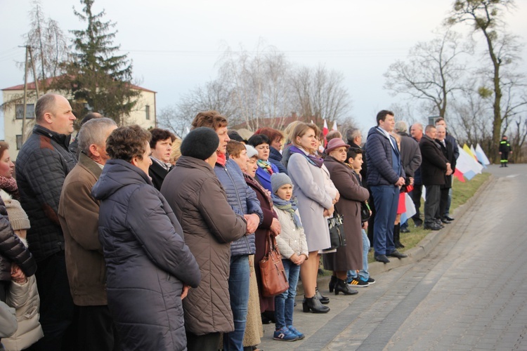 Powitanie ikony MB Częstochowskiej w Brzozowie