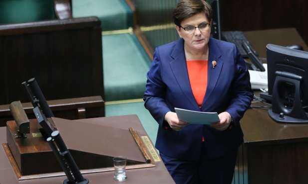 Szydło: UE utknęła na mieliźnie i zamiast iść do przodu, rozmienia się na drobne