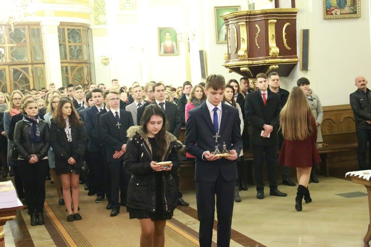 Bierzmowanie w Oleśnie