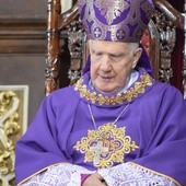 Mszy św. przewodniczył i homilię wygłosił bp Ignacy Dec