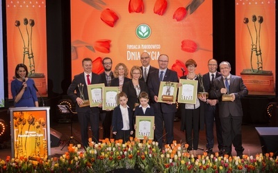 Tulipany Narodowego Dnia Życia wręczone. Dziś Narodowy Kongres Rodziny